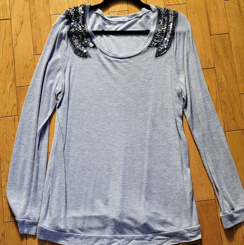 Gray sweatshirt with beaded detail